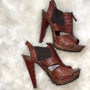 Jessica Simpson Wood Extra High Platform Heels